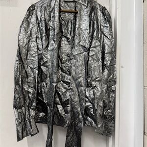 Leamono Metallic Silver blouse